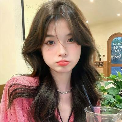 夜色中的她